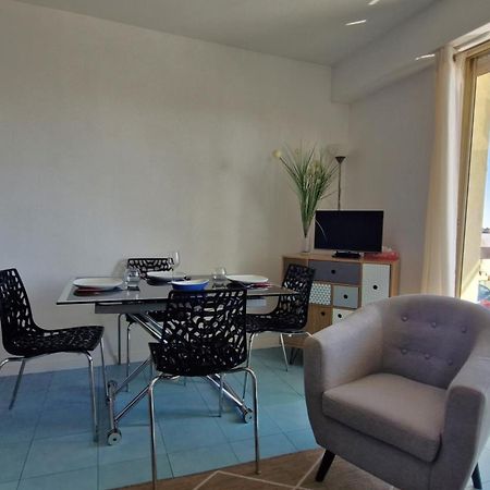 Saint Georges De Didonne - Pleine Vue Mer Pour Ce Studio Cabine Face A La Plage 外观 照片