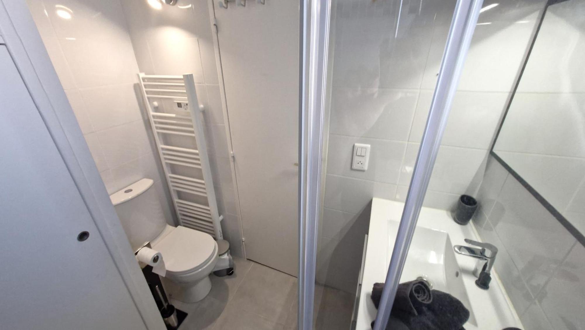 Saint Georges De Didonne - Pleine Vue Mer Pour Ce Studio Cabine Face A La Plage 外观 照片
